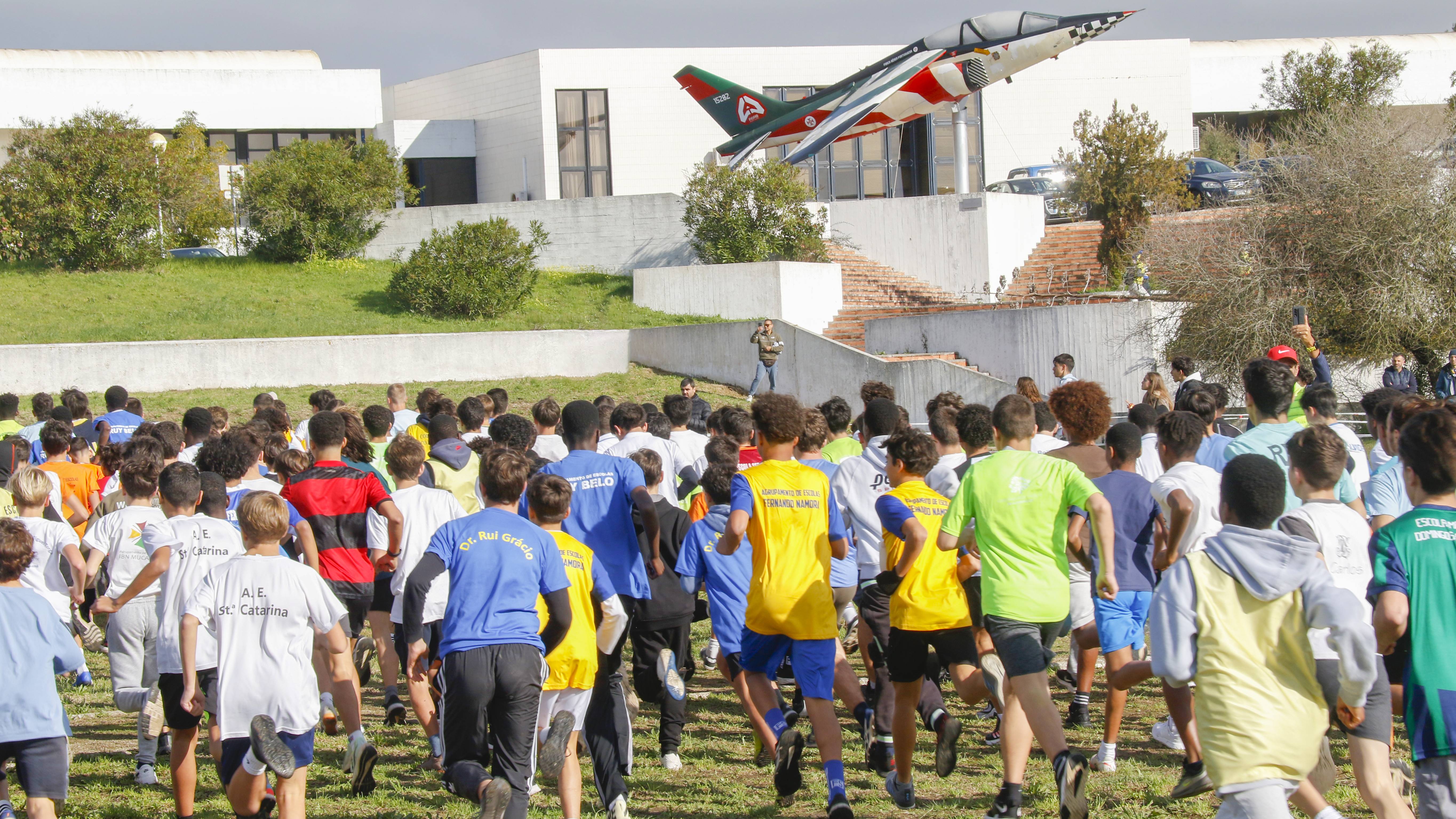 Academia da Fora Area abre as suas portas para acolher o corta-mato de apuramento para o Campeonato Nacional de Desporto Escolar