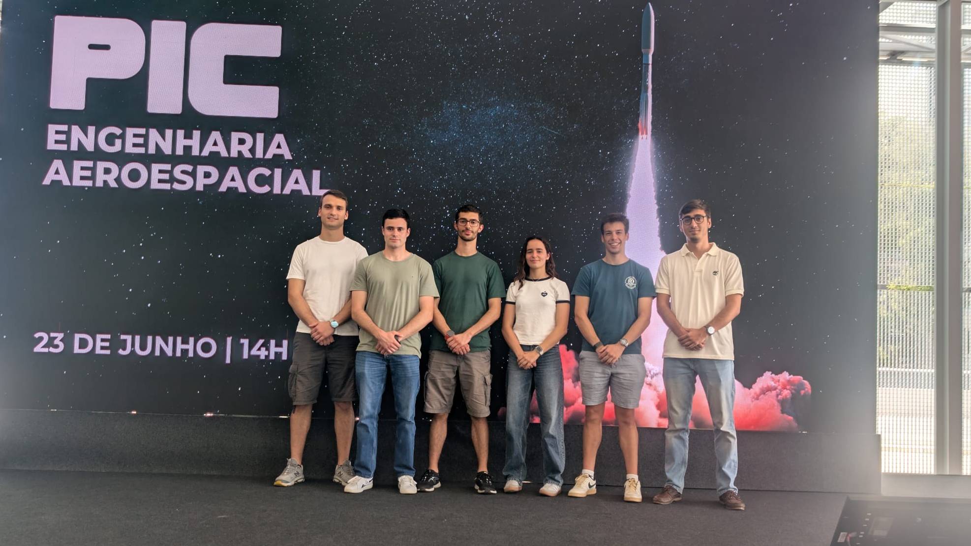 Projeto CORVUS X: Alunos da Academia da For�a A�rea desenvolvem drone para entrega de kits de emerg�ncia m�dica
